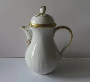 Hutchenreuther Salzburg / Dresden Kaffeekanne für 6 Tassen - Rosenknospe Endstück & Goldrand - Bild 1 von 5