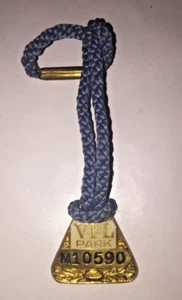 VFL Park member badge 'M' 1972 medallion - Imagen 1 de 3