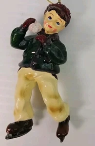 Alte Welt Weihnachtsschmuck Vintage Junge Eislaufen mit Schneeball 4" groß - Bild 1 von 9
