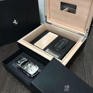 Ferrari Portofino M Novelty Owner Limited Key Box & 1/43 Metal Mini Car - Picture 1 of 10
