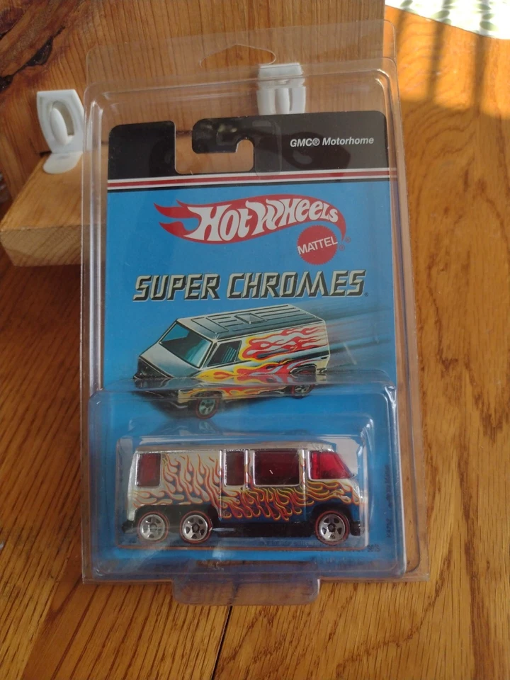 2006 Hot Wheels Super Chromes Scorchin' Scooter Motorcycle 1 64