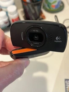 Logitech C525 720p USB  Webcam Rotates Compact for Laptops & Travel - Picture 1 of 8