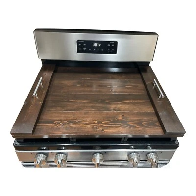 Bandeja para servir cubierta superior de estufa industrial de madera asas plateadas mate Foto 1 de 2