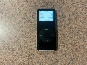 Apple iPod Nano 1st Gen Black 2GB A1137 1,000 songs Tested & Working - Picture 1 of 6