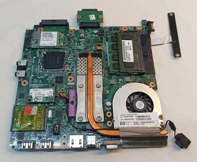 Compaq 6730s, Celeron 575, 1 GB RAM, Scheda Madre E Parti Di Ricambio. - Immagine 1 di 4