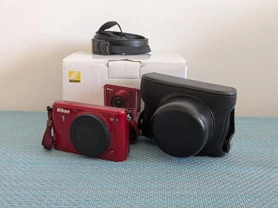 Nikon 1 S1 Systemkamera Body - Bild 1 von 4