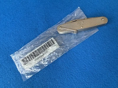 US Military Camillus Folding Pocket Survival Knife 5110-00-162-2205 4"