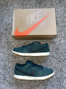 Nike SB Dunk Low Deep Fir etichetta arancione taglia 13M - Foto 1 di 20