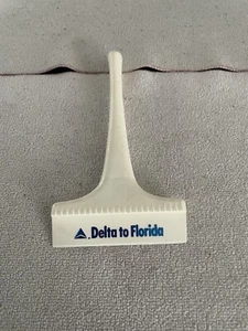 Delta Air Lines "Delta To Florid"' ICE SCRAPPER   white  1980's  Unused - Picture 1 of 7