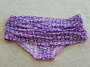 Nuevo con etiquetas Bikini Ladrón Paso atrás en el Tiempo Fondo de Nadar Púrpura Rosa Blanco Talla Grande - Imagen 1 de 4