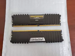 pair of Corsair Vengeance LPX 8GB DDR4 3000MHz CMK16GX4M2C3000C16 - Picture 1 of 1