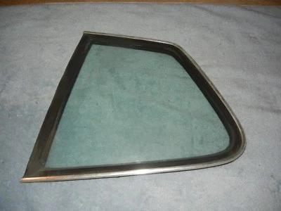 Cristal ventana 1/4 trasero izquierdo Porsche 924 78 Foto 1 de 4