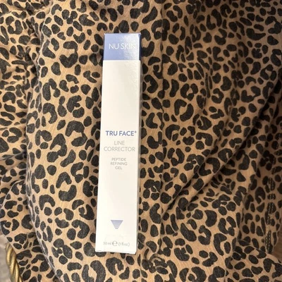 Nu Skin Tru Face Line Corrector Neu Versiegelt Peptid Verfeinerndes Gel - Bild 1 von 3