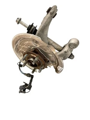 2020 2021 2022 FORD EXPLORER REAR RIGHT SPINDLE KNUCKLE WHEEL HUB LB5C5B758AC - Image 1 of 4