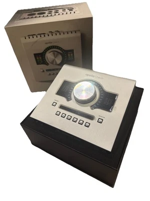 Universal Audio Apollo Twin DUO CORE Thunderbolt Audio Interface Great Condition - Image 1 of 4