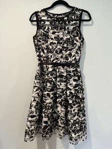 Roz & Ali Dress Womens 2 Black White Fit & Flare Belt Floral Wedding Whimsigoth - Picture 1 of 6