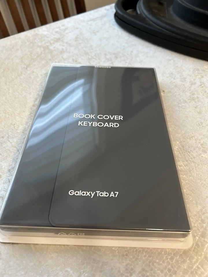 Samsung Galaxy Tab A7 Keyboard Book Cover Bluetooth, Gray - Image 1 of 3
