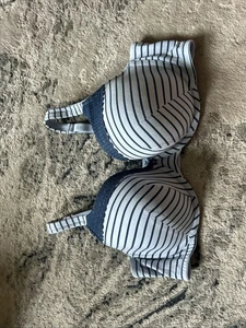 Cacique Bra - Picture 1 of 4