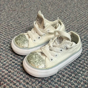 Converse punta bianca glitterata taglia 4C - Foto 1 di 5