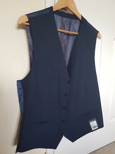 Douglas tailor made waistcoat 44" R - originally £80 - New with tags - Picture 1 of 7