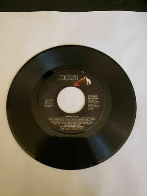 Royal Philharmonic - Hooked On Classics - RCA  (45RPM 7”  Single)(J391)  - Image 1 of 2