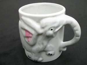 Vintage Childs Mug 3D Elephant Trunk Handle  - Imagen 1 de 10