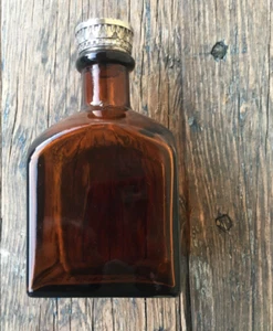 COLLECTIBLE VINTAGE AMBER GLASS LIQUOR BOTTLE, CHIVAS BROTHERS ABERDEEN SCOTLAND - Picture 1 of 11