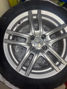 Winterreifen Hankook 195/55 R16 auf 4 Loch Alufelgen Dezent DOT  3722 - Bild 1 von 11