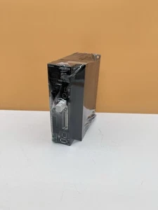 Omron R88D-KT04H 400W AC Servo Drive - Picture 1 of 6