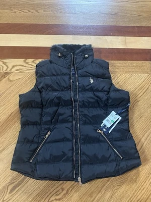 US POLO ASSN WOMENS FUR COLLAR VEST - Image 1 of 4