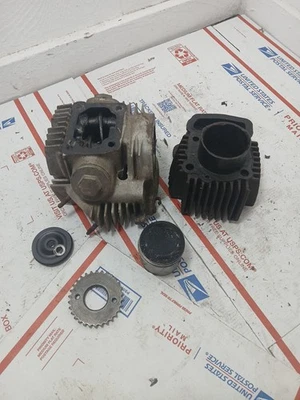 Motor de jarra y culata Honda Atc 110 1979-1985 Foto 1 de 4