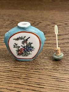 Antique Chinese porcelain snuff bottle with birds Blue And Red Hand Painted 2.5” - Picture 1 of 6