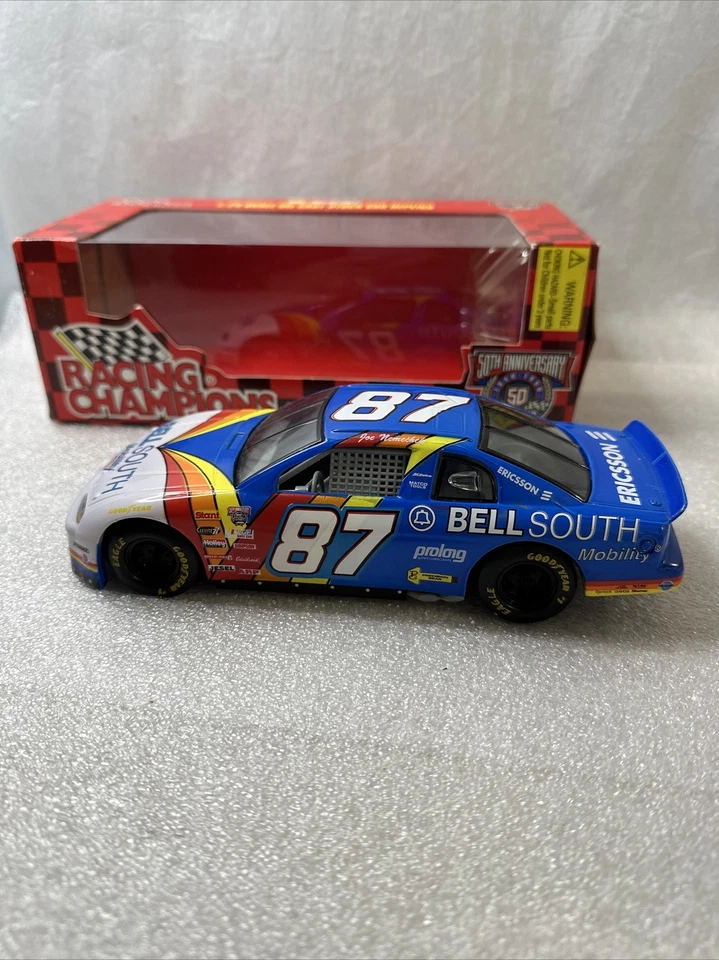 Racing Champions NASCAR #87 1997 Bell South 1:24 Die Cast Stock Car Foto 1 de 4