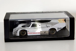 1:43 Porsche 956.001 beim Roll Out 27/03/82 - Spark Porsche Museum - Foto 1 di 4