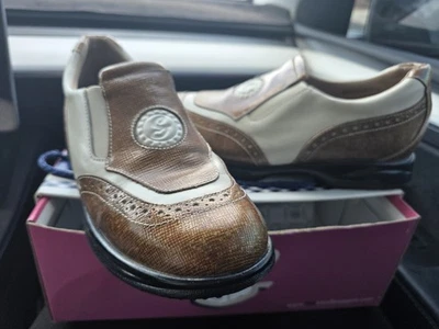 SANDBAGGERS Madison Women’s Sz 9.5 Brown and Ivory Slip On Golf Shoes - Image 1 of 4