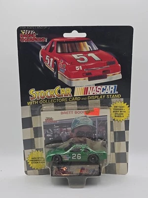 1991 Racing Champions Nascar Diecast Stock Car #26 Brett Bodine. Com cartão e suporte - Imagem 1 de 4