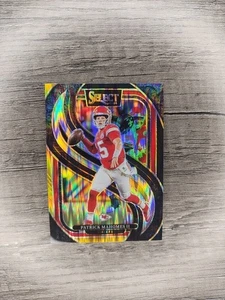 2024 Panini Select - Premier Level Patrick Mahomes II #120 Red & Yellow Shock... - Bild 1 von 2