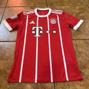 Bayern Munchen 2017-2018 Home football soccer jersey shirt Size Small - Picture 1 of 7