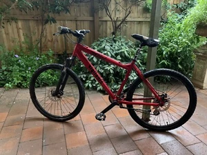 Mountain bike entry level great condition - Picture 1 of 8