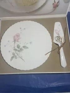 Mikasa Bone China April Rose Cake Plate And Server B2053 Narumi Japan in Box - Picture 1 of 9