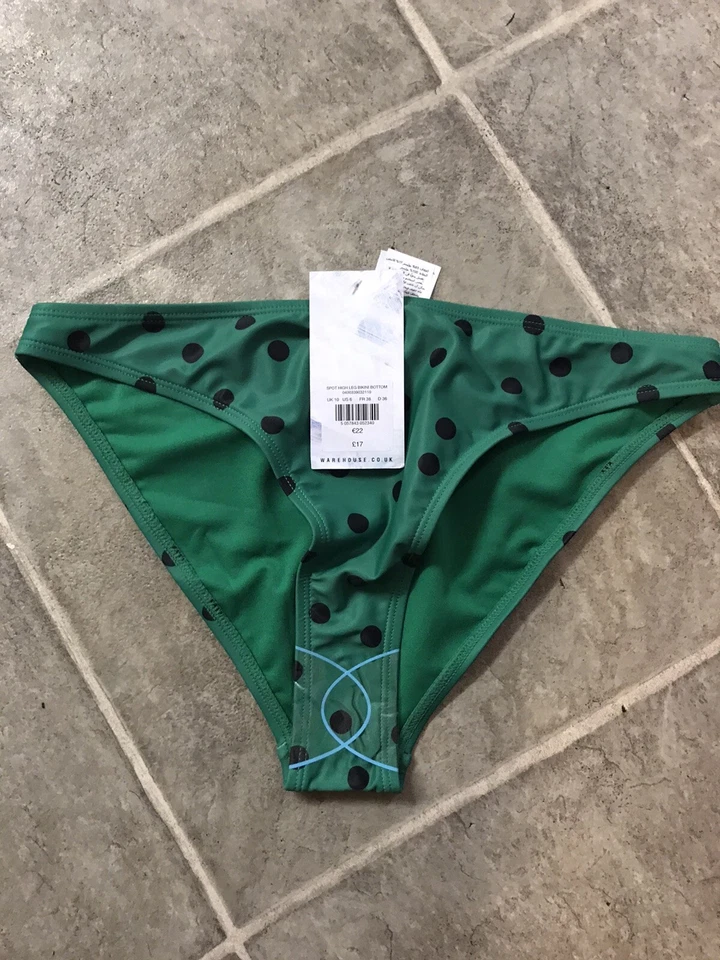 Pantalones de bikini de almacén UK10 para dama lunares verdes nuevos con etiquetas Foto 1 de 1