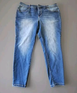 Maurices Damenjeans Größe 20 W REG Stretch Denim blau gerades Bein mittlere Waschung - Bild 1 von 10