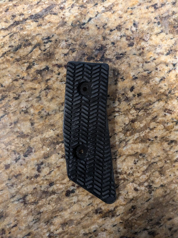 2000-2009 HONDA S2000 - AP1 V1 MODEL - BLACK DEAD PEDAL W/ MOUNTING BRACKET OEM - Image 1 of 1