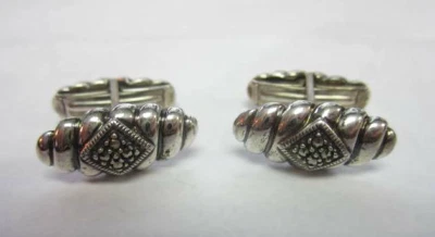 Gemelos retorcidos de plata de ley .925 para hombre con piedras de marcasita en el centro Foto 1 de 4