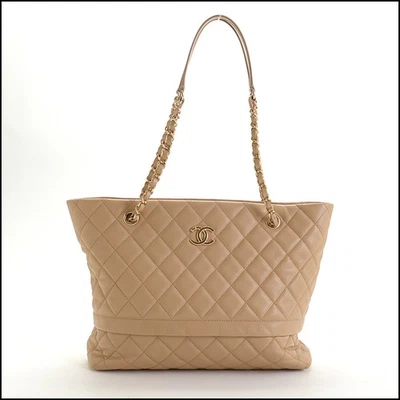 RDC14915 CHANEL 2019 Beige Caviar Leather Gold HW Rolled Up Bag - Image 1 of 4