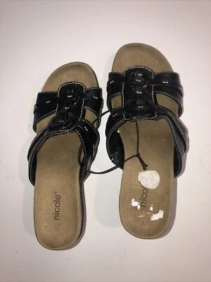 nicole womens sandles size 6M. 0085 - Image 1 of 4