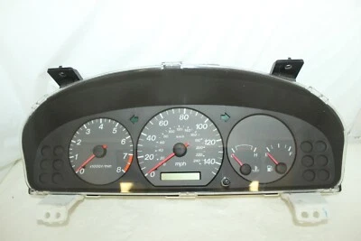 Cuadro de instrumentos velocímetro medidor panel 01 02 Mazda 626 109.023 millas Foto 1 de 4