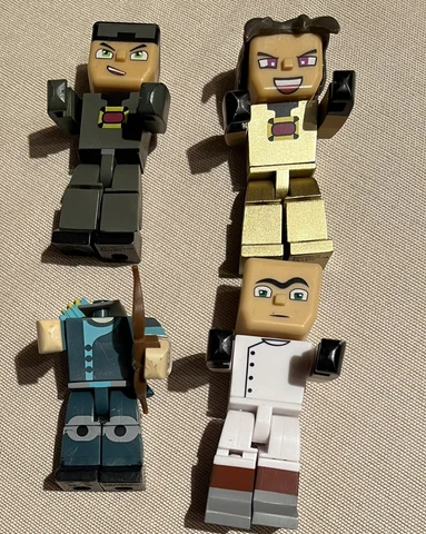Lot of 4 Tube Heroes Minecraft 3" Figures Cover