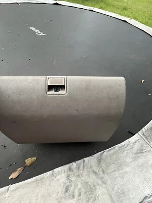 91-96 雪佛兰 Caprice/ ImpalaSS 手套隔层  — 第 1/4 张图片