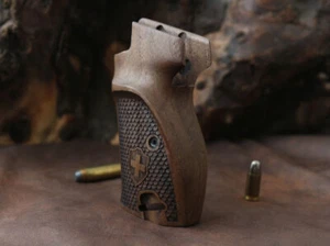 Marca KSD SIG P210-1/-4 /-5/-6/DK M49 Empuñadura de nogal compatible con anillo de cordón - Imagen 1 de 3